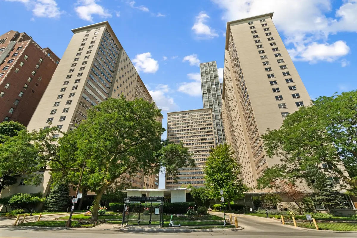 3950 N Lake Shore Drive #1303, Chicago, IL 60613 - #1