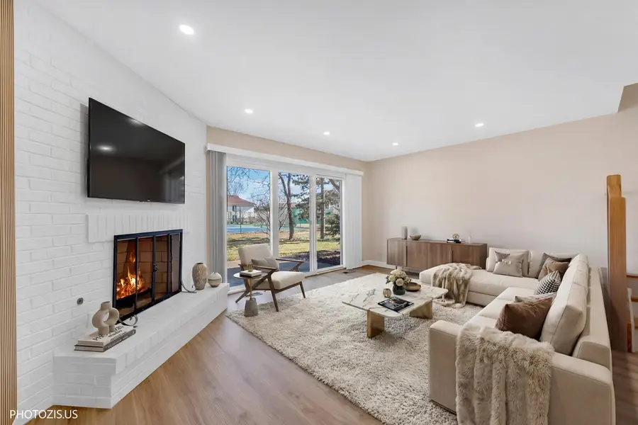 1363 S Old Wilke Road, Arlington Heights, IL 60005 - #3