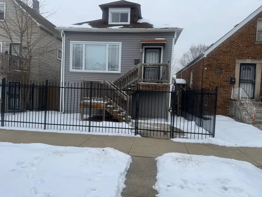 8520 S Kingston Avenue, Chicago, IL 60617 - #3
