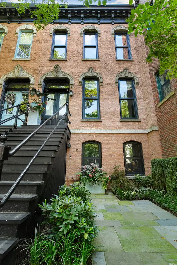 437 W Webster Avenue, Chicago, IL 60614 - #2