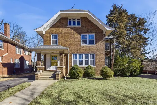 628 Sexton Street, Aurora, IL 60505