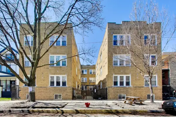 4722 N Kenneth Avenue #3W, Chicago, IL 60630