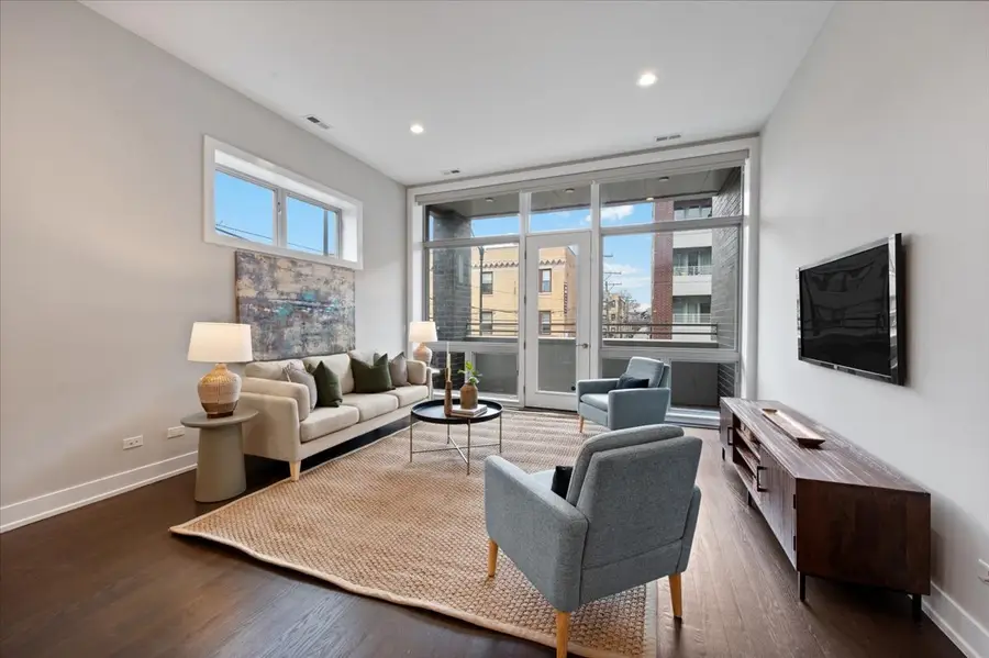 3024 W Armitage Avenue #3, Chicago, IL 60647 - #2