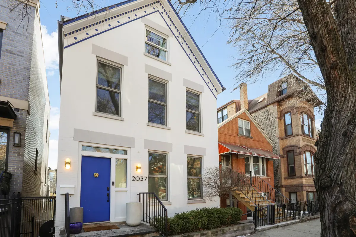 2037 W Mclean Avenue, Chicago, IL 60647 - #1