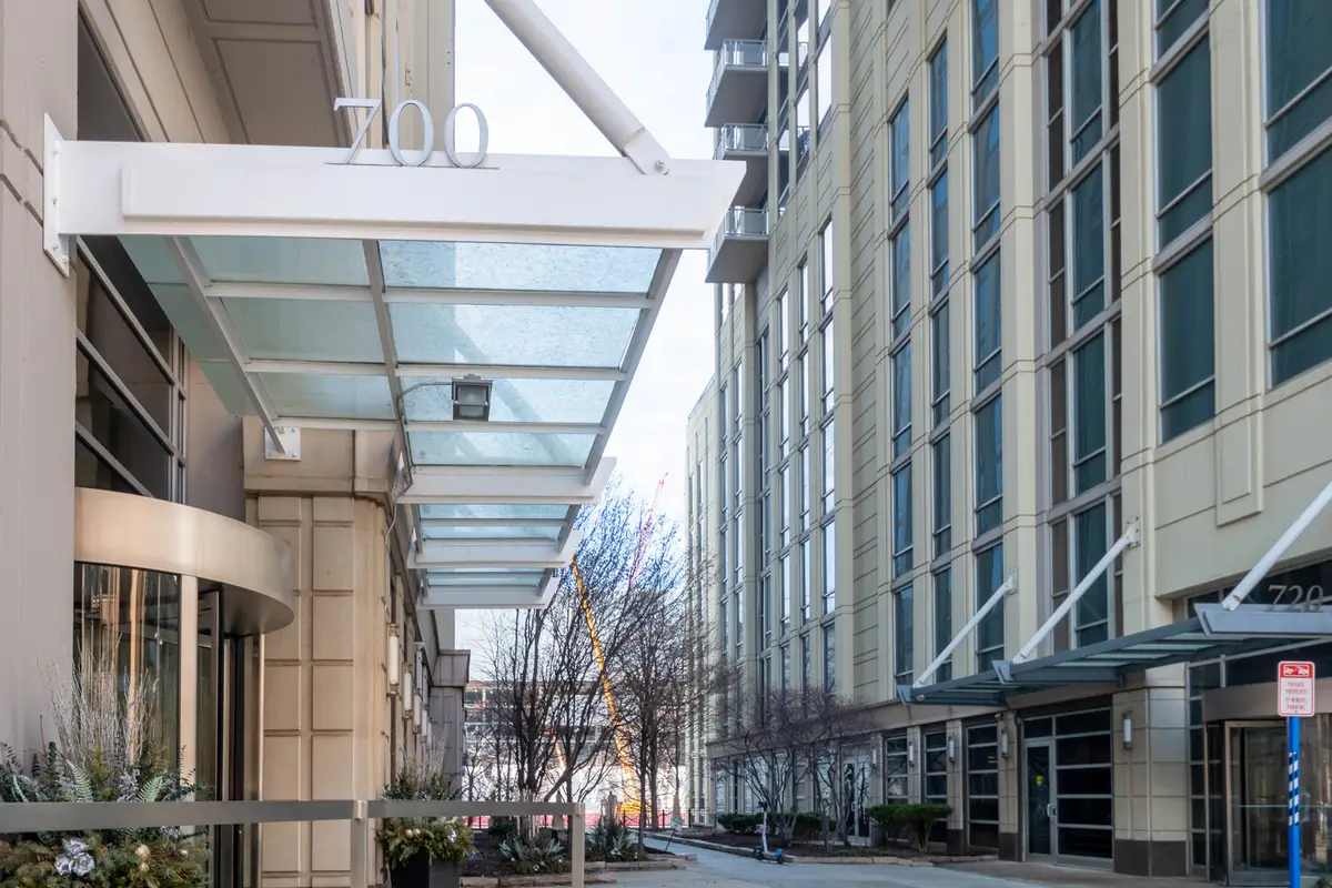 700 N Larrabee Street #1012, Chicago, IL 60654 - #1