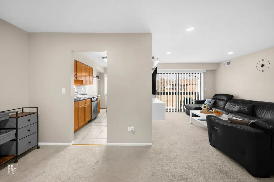 6820 Joliet Road #11, Indian Head Park, IL 60525 - #2