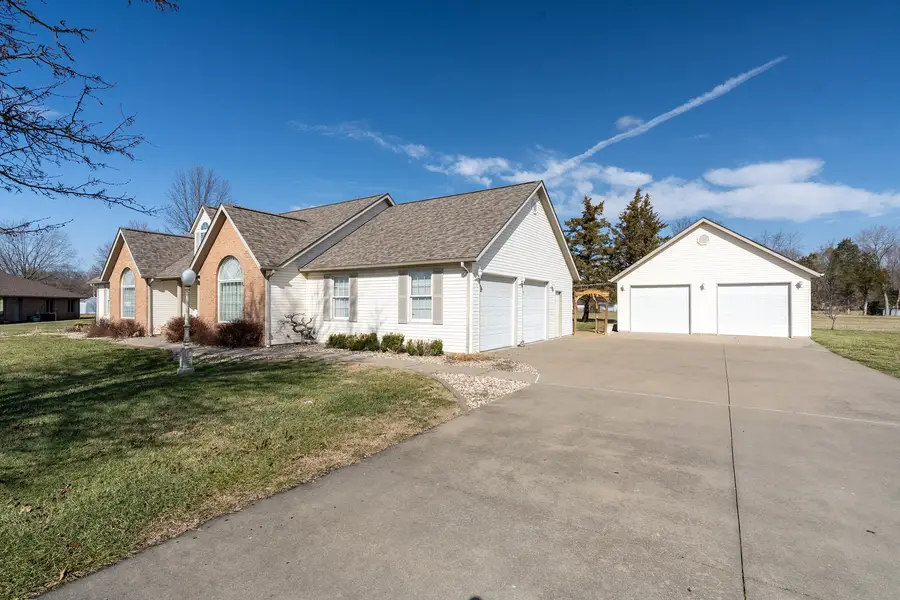 131 Brian Avenue, Murphysboro, IL 62966 - #3