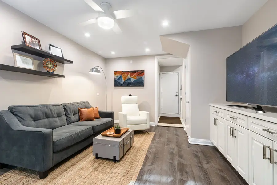 1816 S Indiana Avenue #D, Chicago, IL 60616 - #3