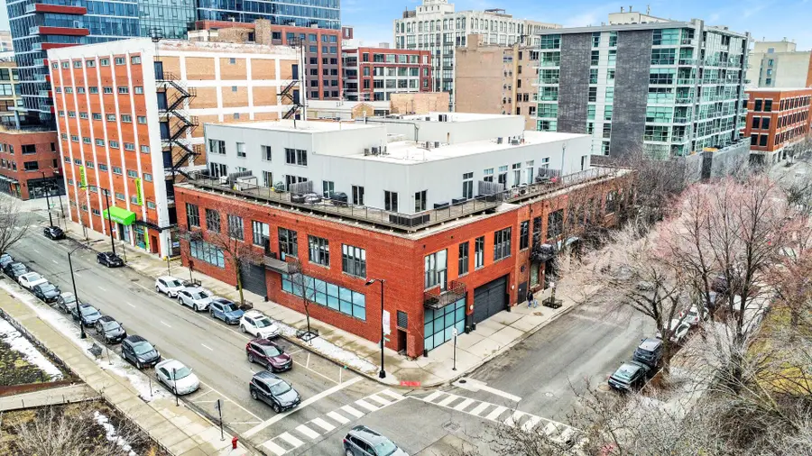 Address Withheld By Seller, Chicago, IL 60607 - #2