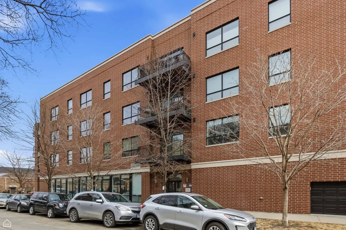 3047 N Oakley Avenue #301, Chicago, IL 60618 - #1