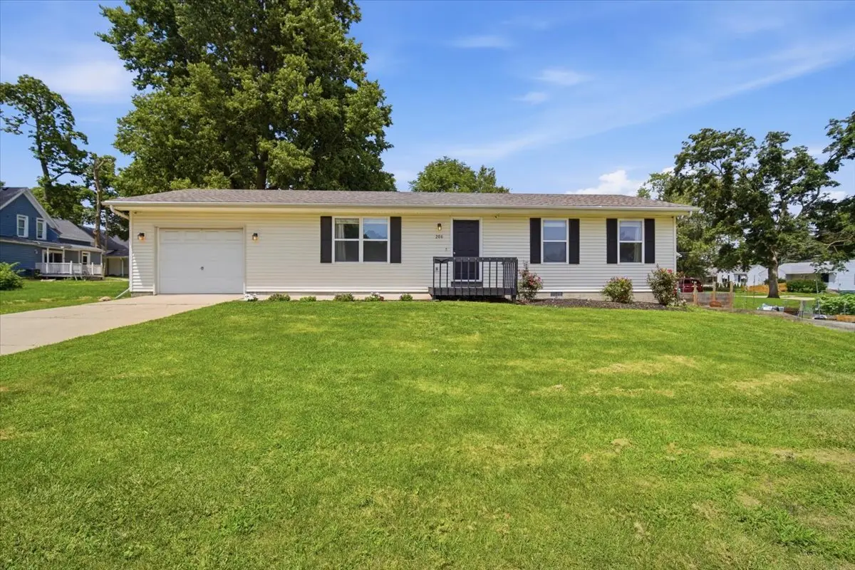 206 E Irving Street, Normal, IL 61761 - #1