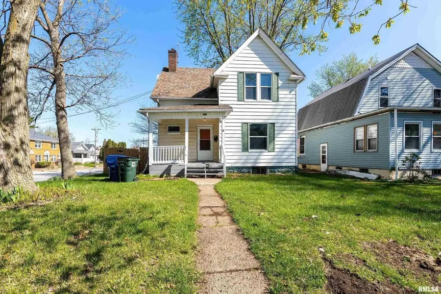 252 W 29th Street, Davenport, IA 52803 - #2