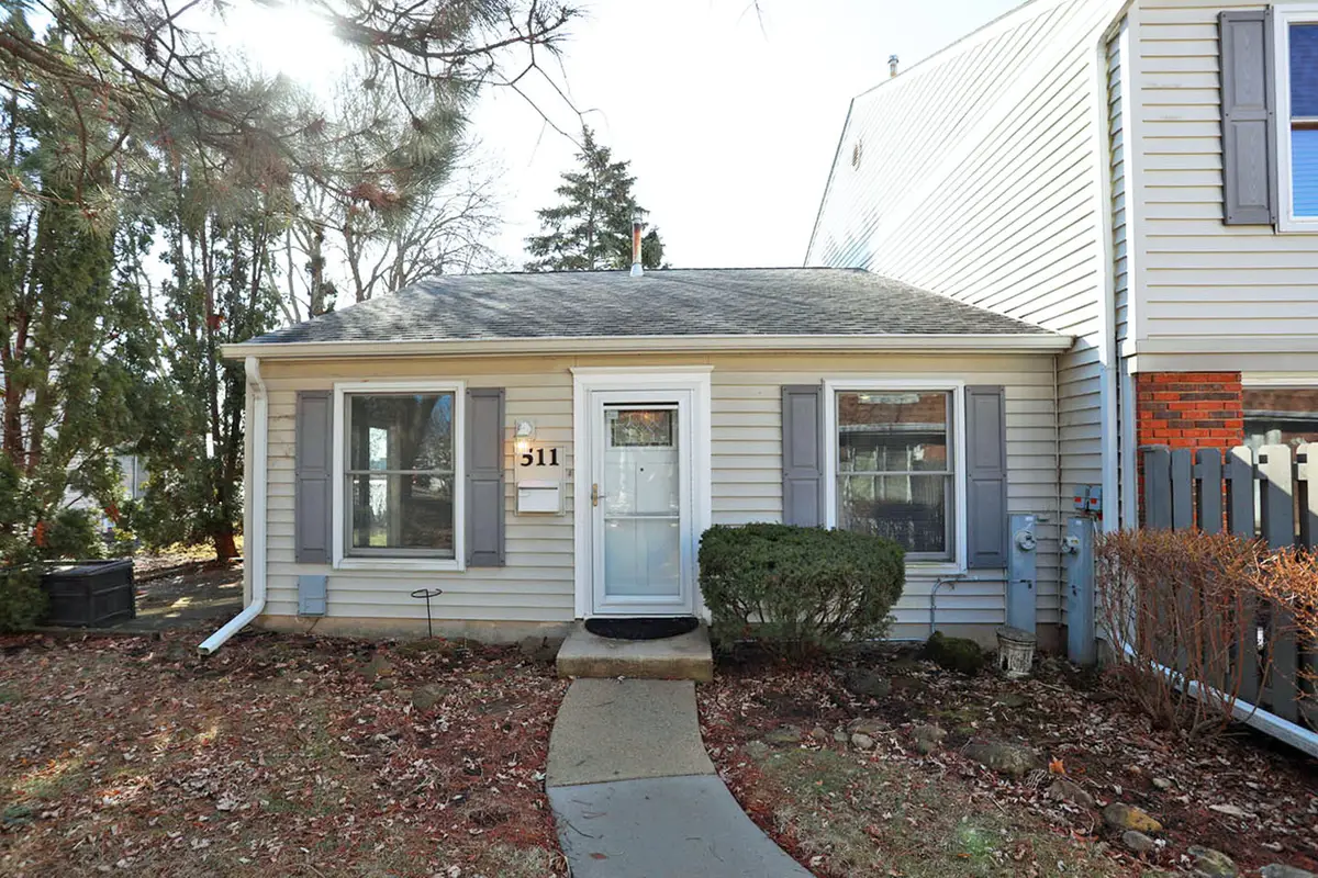 511 Eagle Court, Schaumburg, IL 60194 - #1
