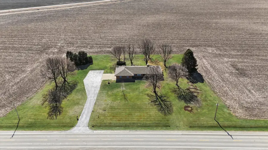 36215 E 200 North Road, Bellflower, IL 62174 - #3