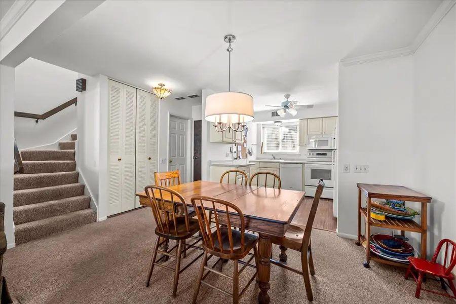 429 Elm Street #5J, Deerfield, IL 60015 - #3