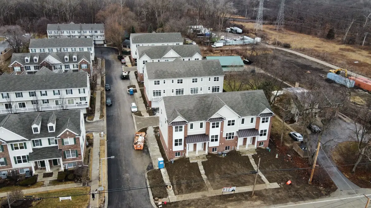 180 Eli Court, Des Plaines, IL 60016 - #1