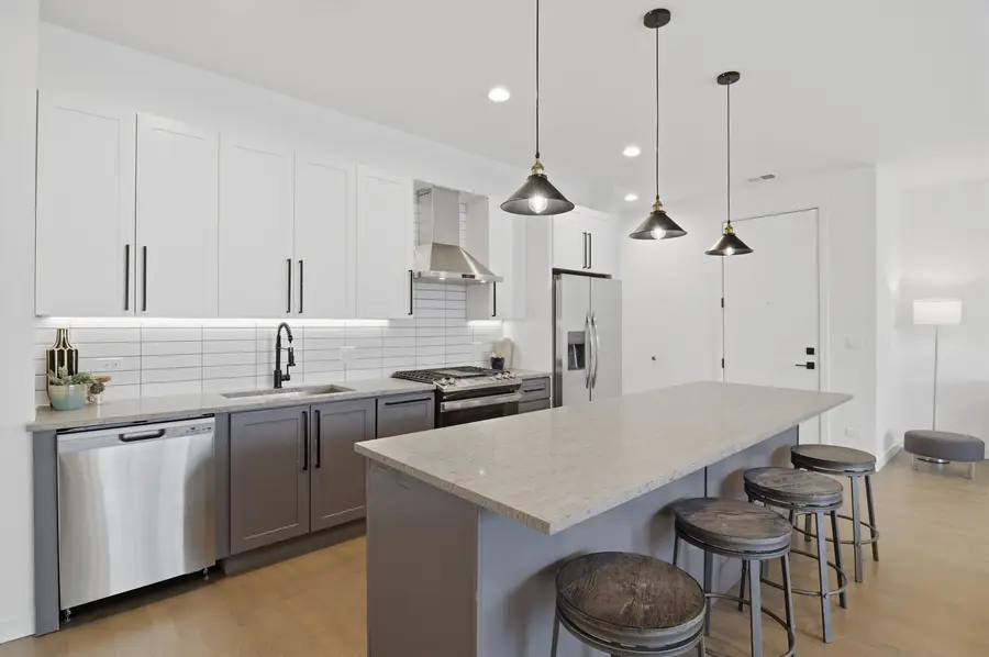 5824 N Lincoln Avenue #2S, Chicago, IL 60659 - #3