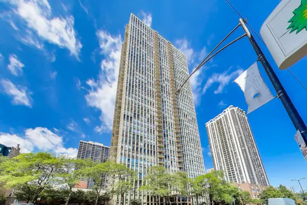 1660 N La Salle Drive #410, Chicago, IL 60614