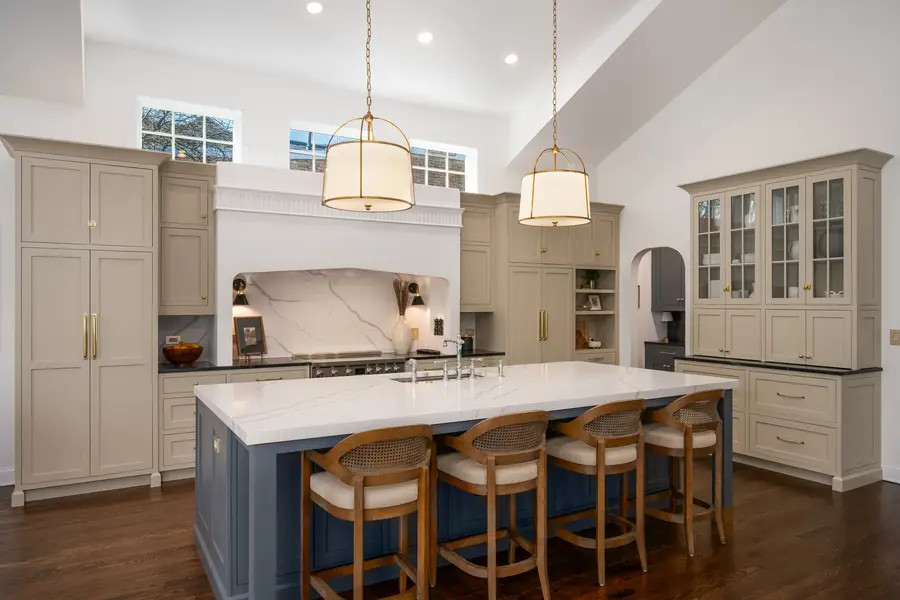 6529 N Ponchartrain Boulevard, Chicago, IL 60646 - #2