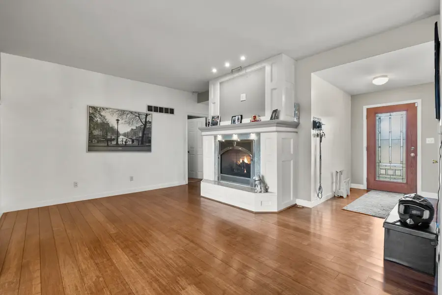 301 Fuller Avenue, Streator, IL 61364 - #3