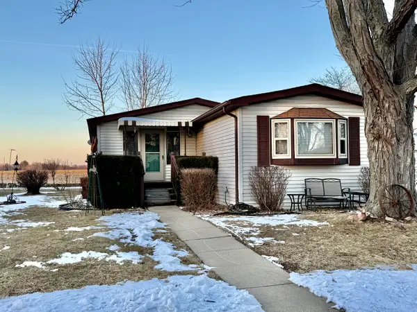 31 Poplar Drive, Sandwich, IL 60548