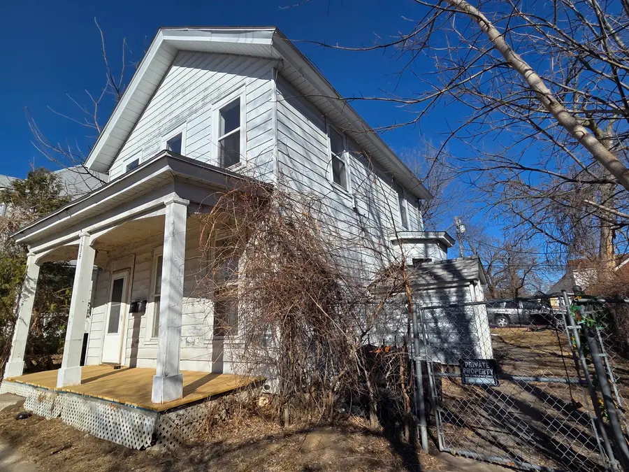 1608 E 12th Street, Davenport, IA 52803 - #3