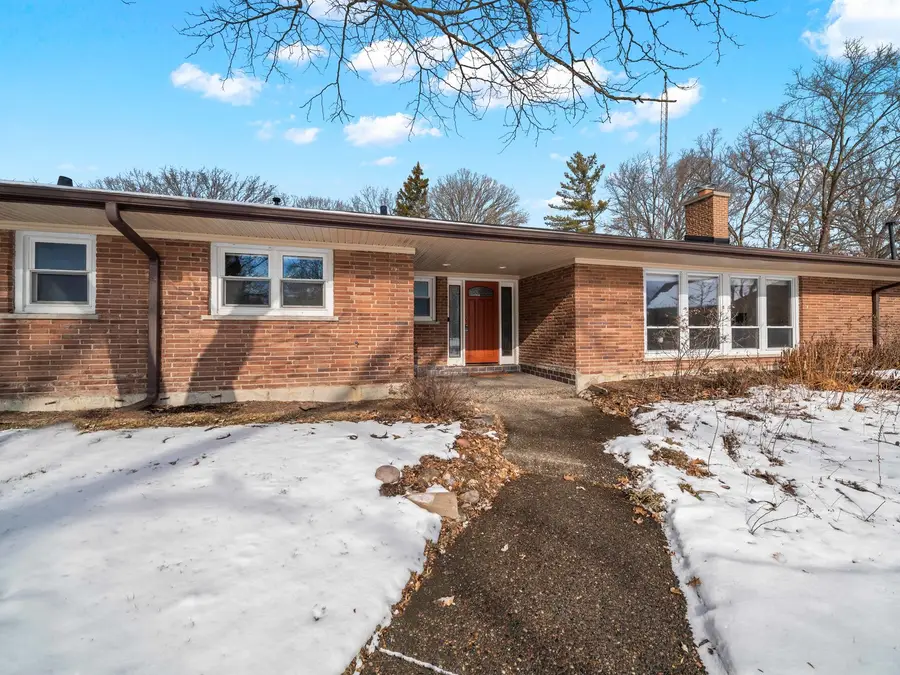 16 Yorkshire Drive, Lincolnshire, IL 60069 - #2