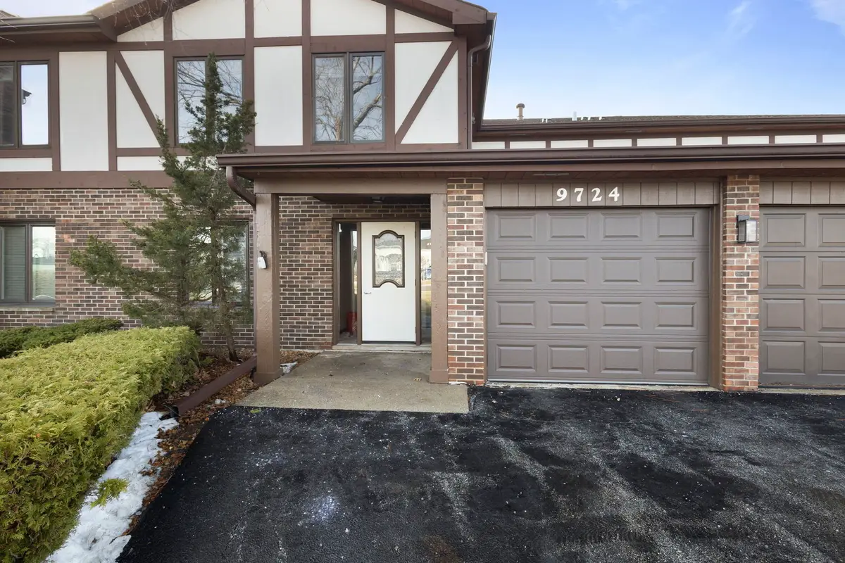9724 W Creek Road #E2, Palos Park, IL 60464 - #1