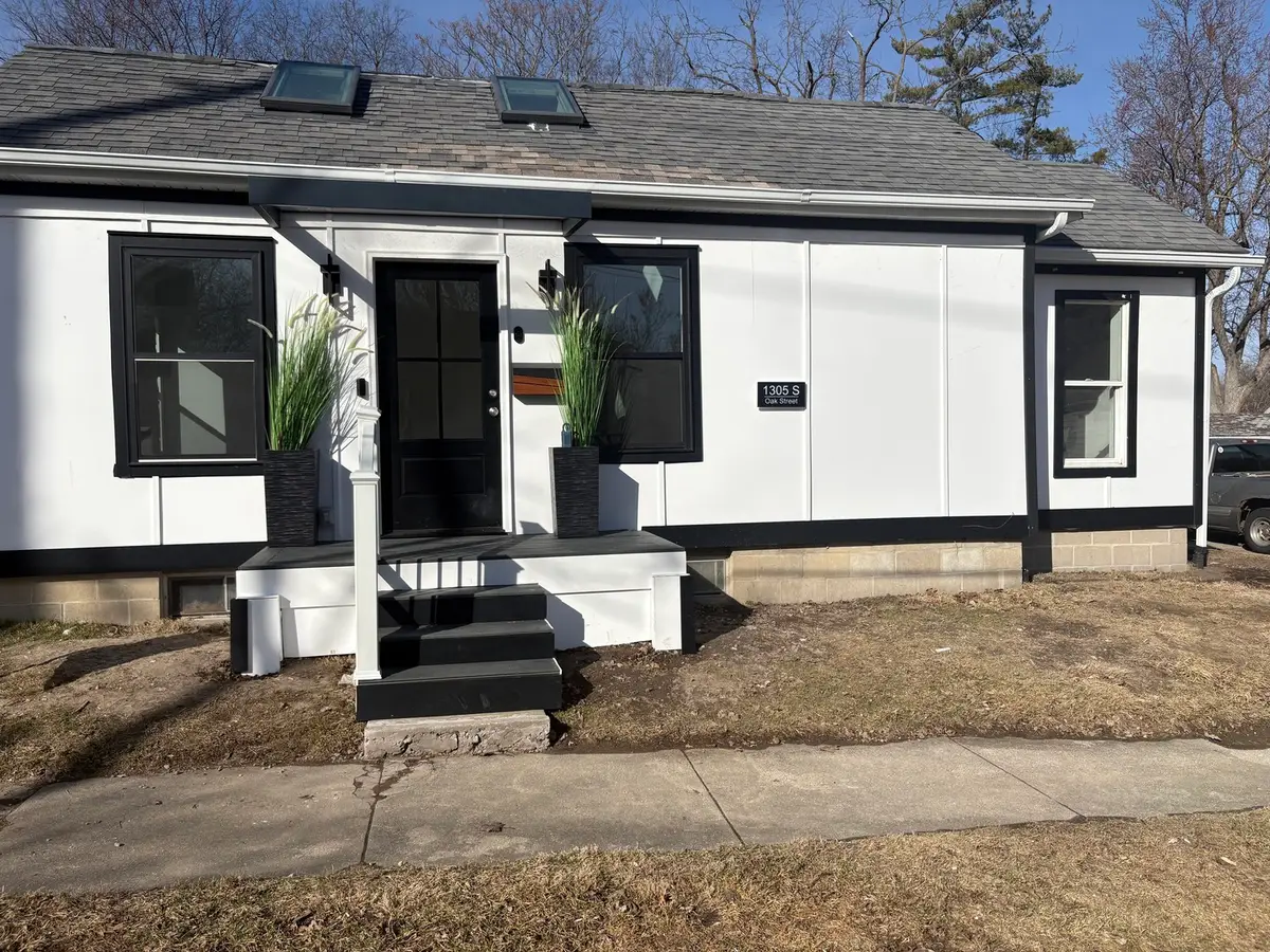 Address Withheld By Seller, Bloomington, IL 61701 - #1