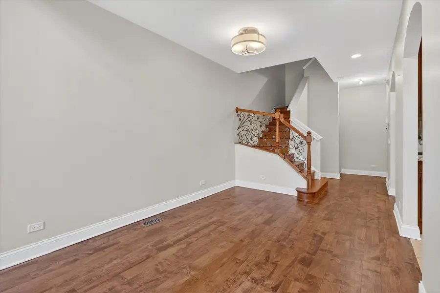 8461 Callie Avenue, Morton Grove, IL 60053 - #3