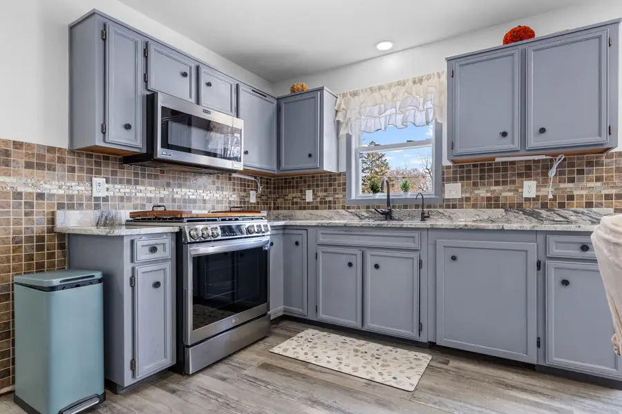 407 Wedgewood Lane, Belvidere, IL 61008 - #3