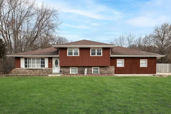 28W032 Roosevelt Road, Winfield, IL 60190