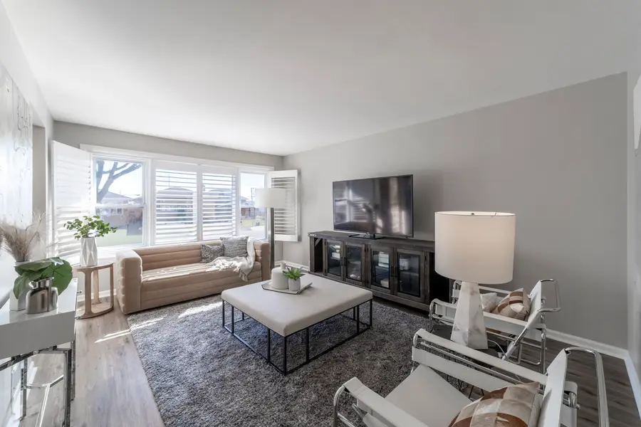 5806 S Menard Avenue, Chicago, IL 60638 - #3