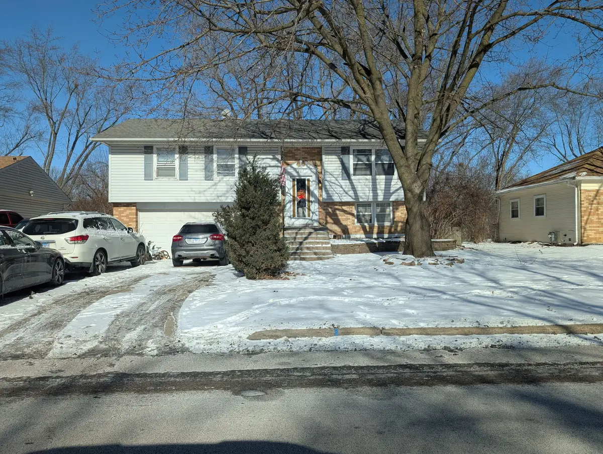 807 Hayward Avenue, Streamwood, IL 60107 - #1