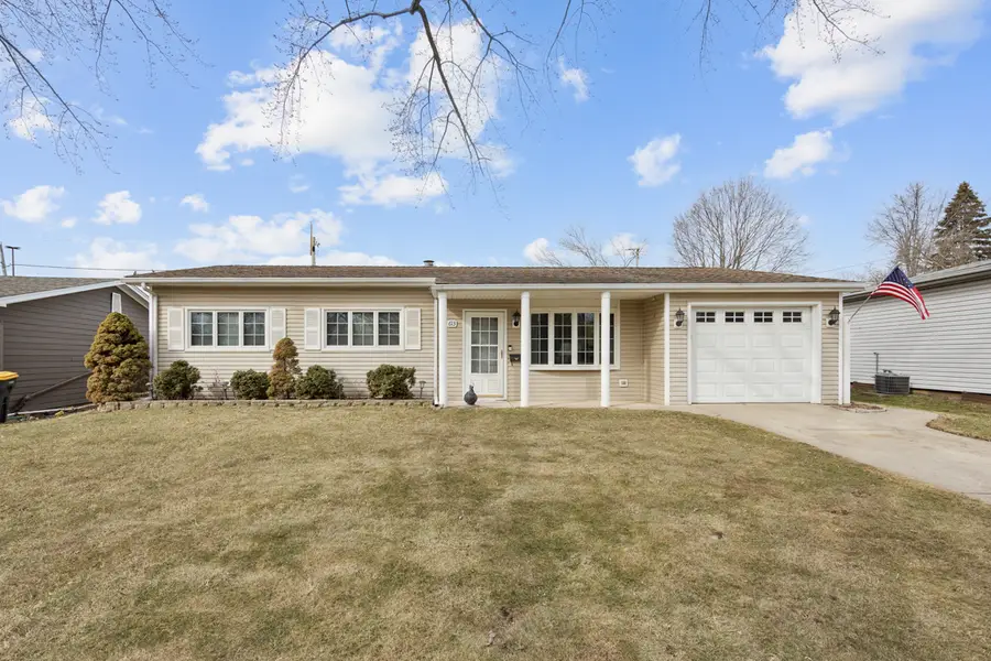 613 Tanglewood Drive, Streamwood, IL 60107 - #2