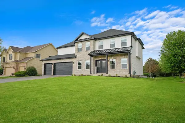 413 N Sycamore Lane, North Aurora, IL 60542