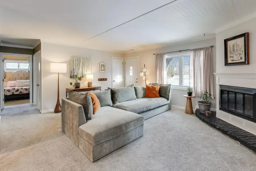 119 Lake Drive, Lake In The Hills, IL 60156 - #3