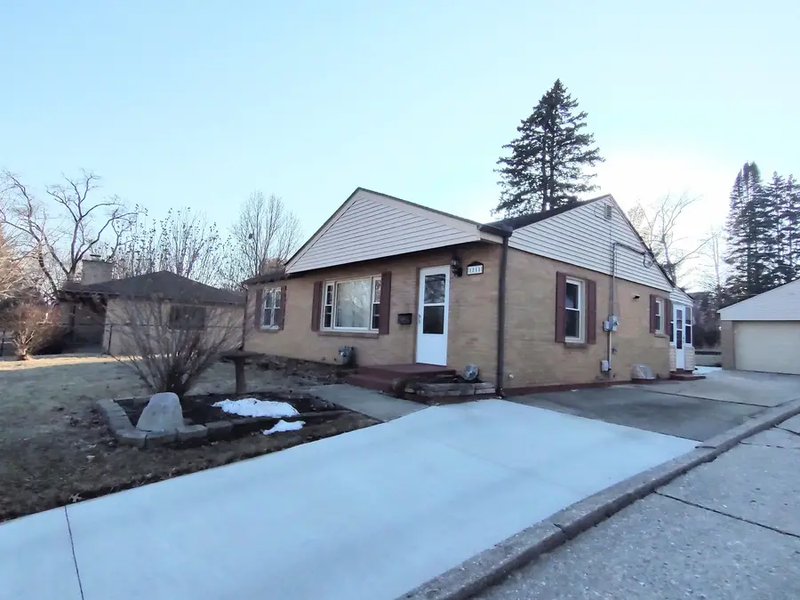 1811 Oregon Avenue, Rockford, IL 61108 - #2