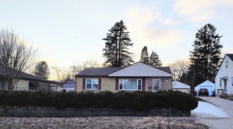 1811 Oregon Avenue, Rockford, IL 61108 - #3