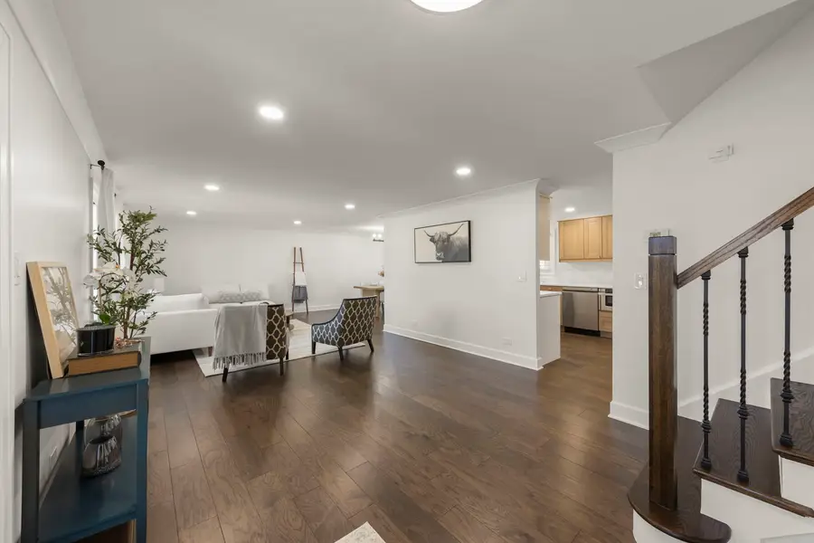 526 S Springinsguth Road, Schaumburg, IL 60193 - #3