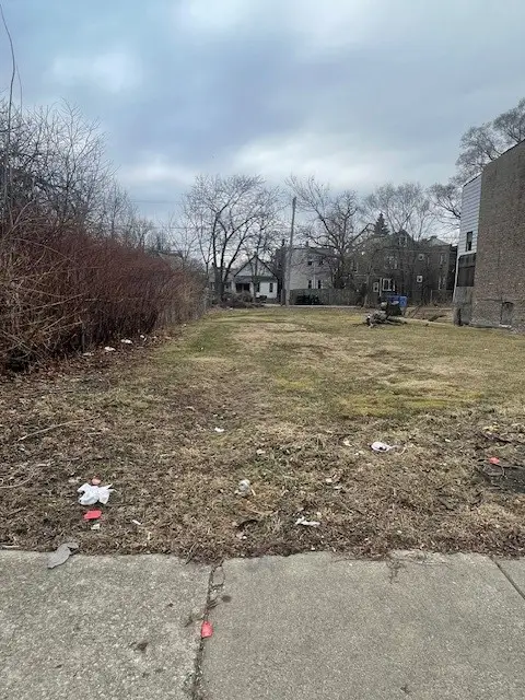 6610 S Carpenter Street, Chicago, IL 60621