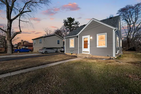 349 S Lake Street, Grayslake, IL 60030