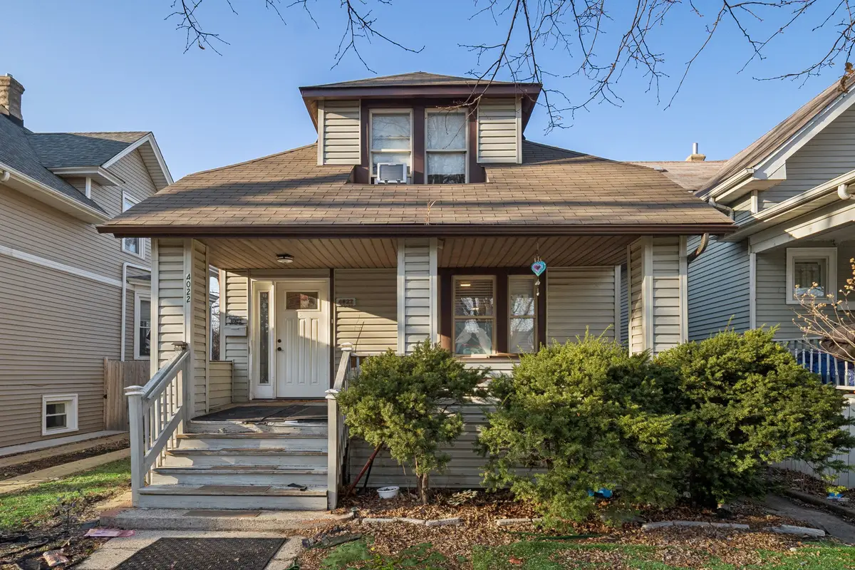 4022 W Eddy Street, Chicago, IL 60641 - #1