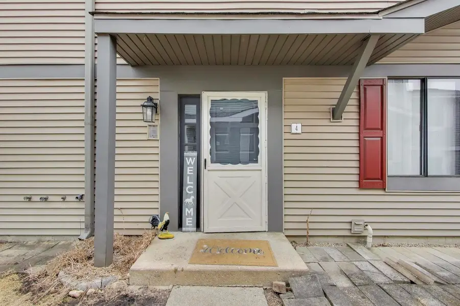 29W532 Winchester Circle #4, Warrenville, IL 60555 - #2