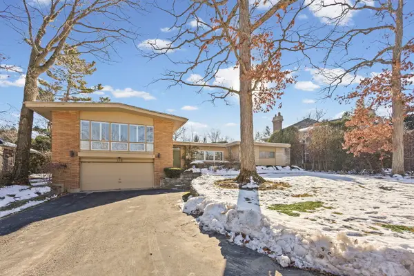 130 Rockgate Lane, Glencoe, IL 60022