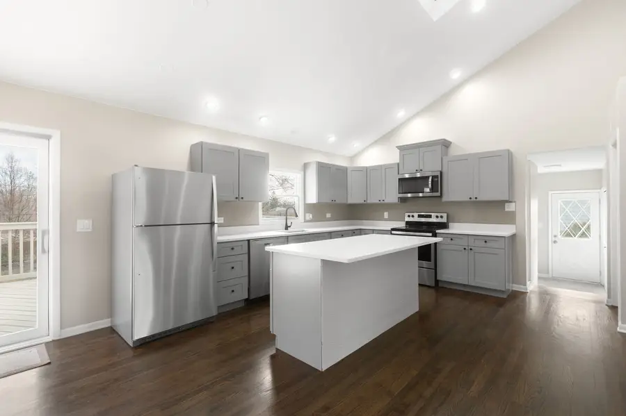 39525 N Highview Drive, Antioch, IL 60002 - #3