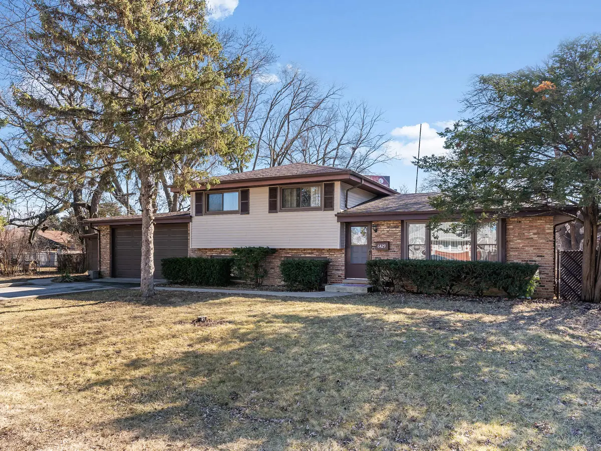6429 W 114th Street, Worth, IL 60482 - #1