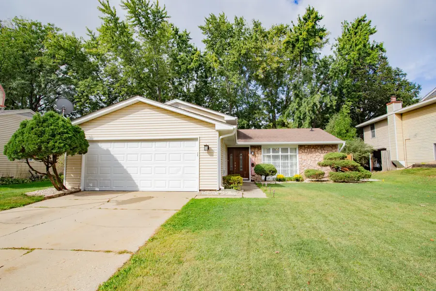 1040 Borden Drive, Roselle, IL 60172 - #2