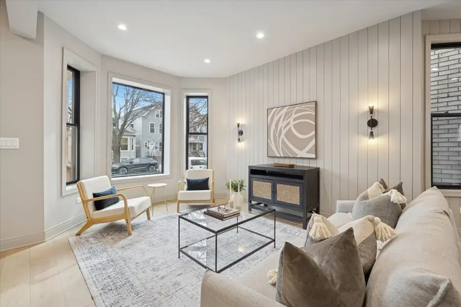 2840 N Christiana Avenue, Chicago, IL 60618 - #3