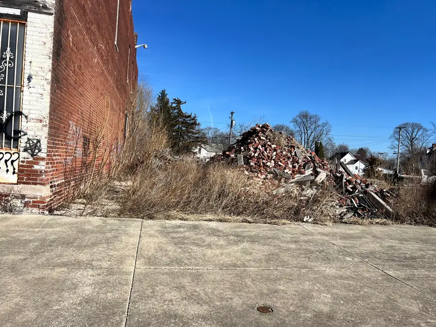 121 S Main Street, Rankin, IL 60960 - #2